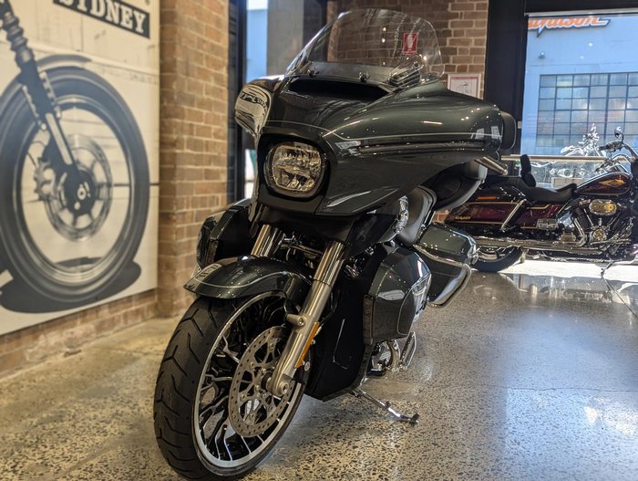 2026 Harley-Davidson Street Glide Limited 117 (FLHXL) Touring
