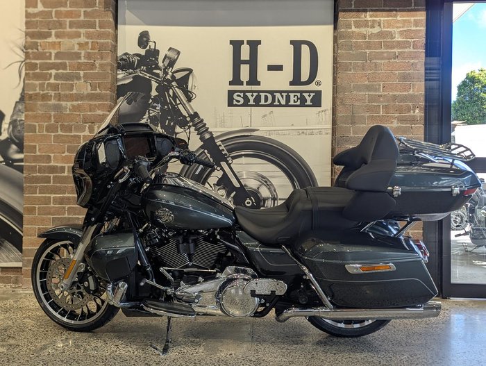 2026 Harley-Davidson Street Glide Limited 117 (FLHXL) Touring