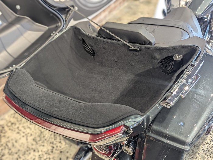 2026 Harley-Davidson Street Glide Limited 117 (FLHXL) Touring