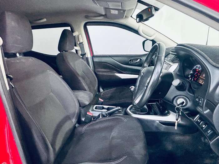 2020 Nissan Navara ST