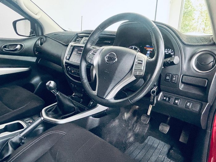 2020 Nissan Navara ST