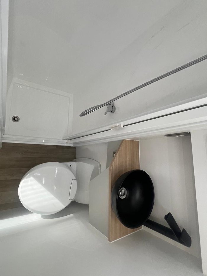 2026 Avan Applause 600-1 Single Beds