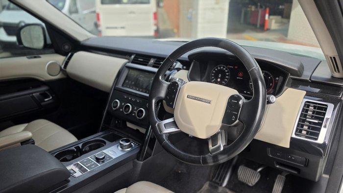 2020 Land Rover Discovery SD4 SE