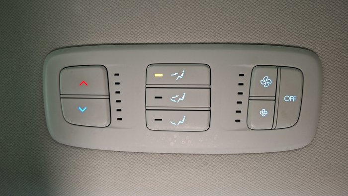 2022 Hyundai STARIA AWD