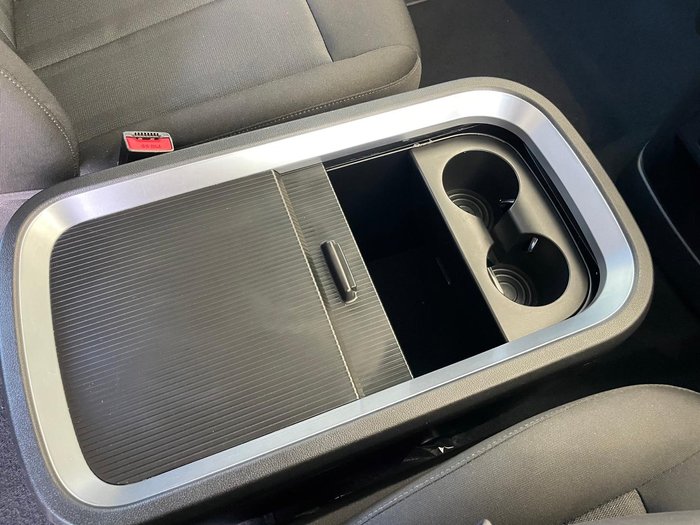 2025 Hyundai STARIA