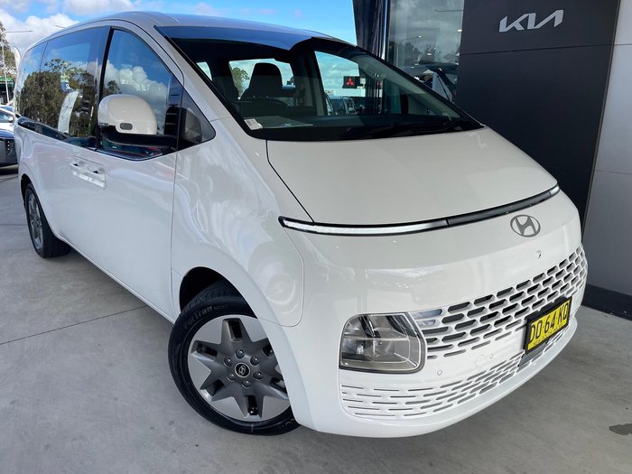 2025 Hyundai STARIA