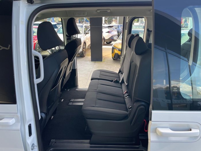 2025 Hyundai STARIA