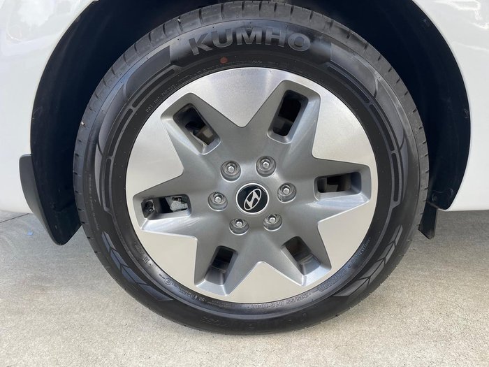 2025 Hyundai STARIA