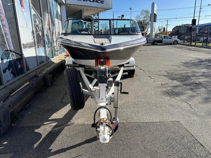 2016 Nautique Ski Nautique 200 Closed Bow