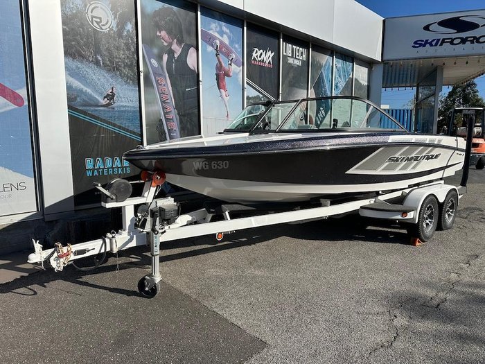 2016 Nautique Ski Nautique 200 Closed Bow
