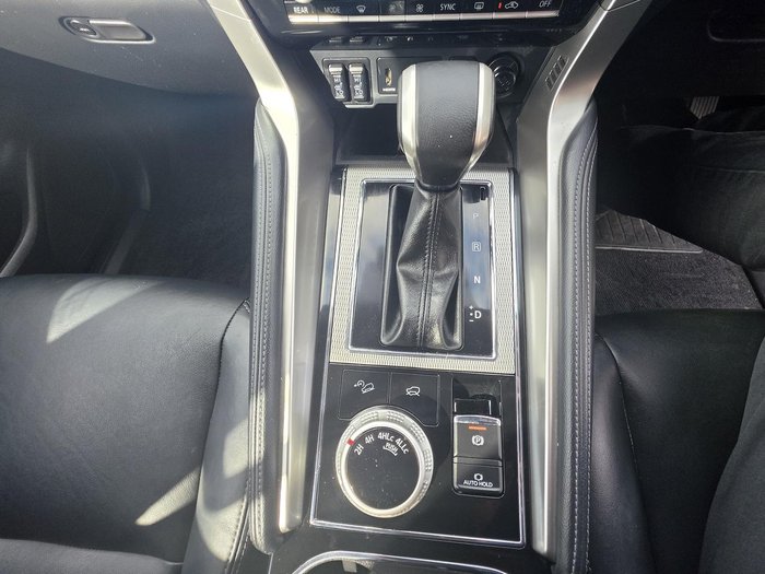 2021 Mitsubishi Pajero Sport Exceed