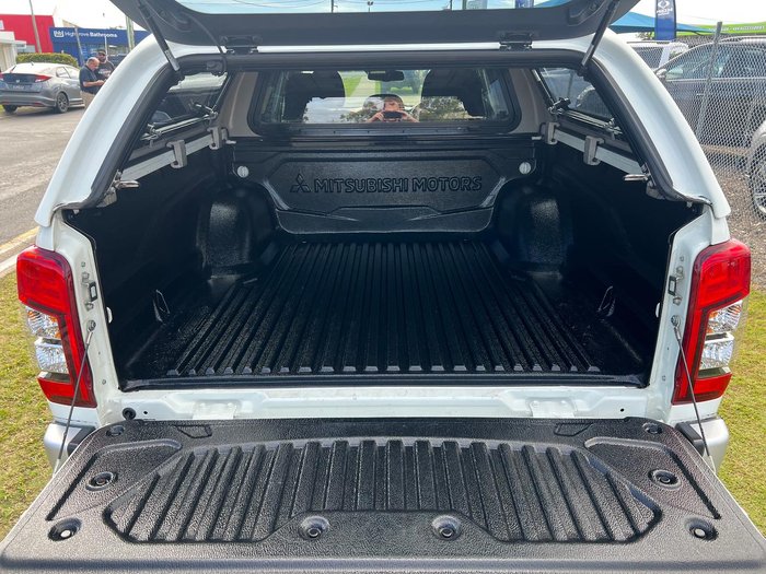2023 Mitsubishi Triton GLX