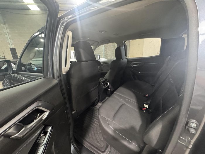 2021 Isuzu D-MAX LS-U