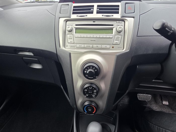 2008 Toyota Yaris YR