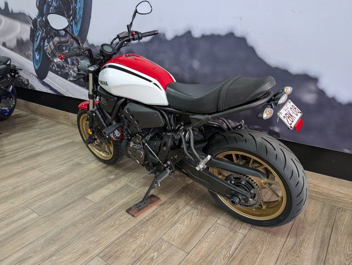 2020 Yamaha XSR700 RED