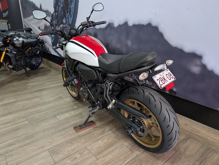 2020 Yamaha XSR700 RED