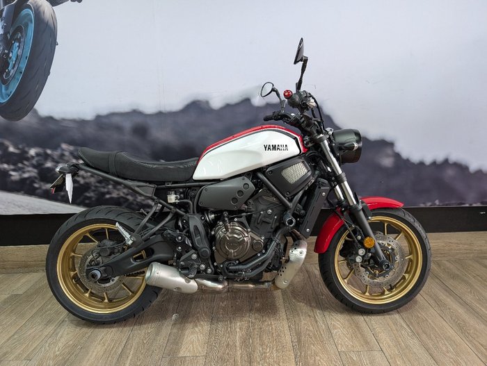 Yamaha XSR700