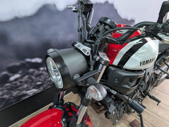2020 Yamaha XSR700 RED
