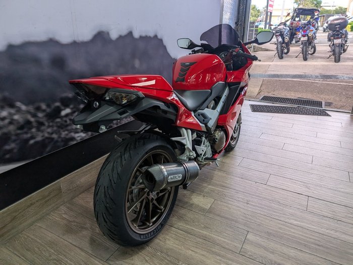 2014 Honda VFR800F (VFR800Fi) RED