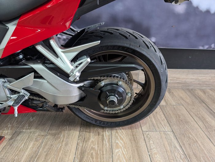 2014 Honda VFR800F (VFR800Fi) RED