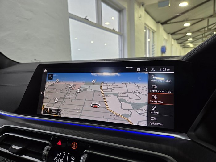 2022 BMW X5 M50i