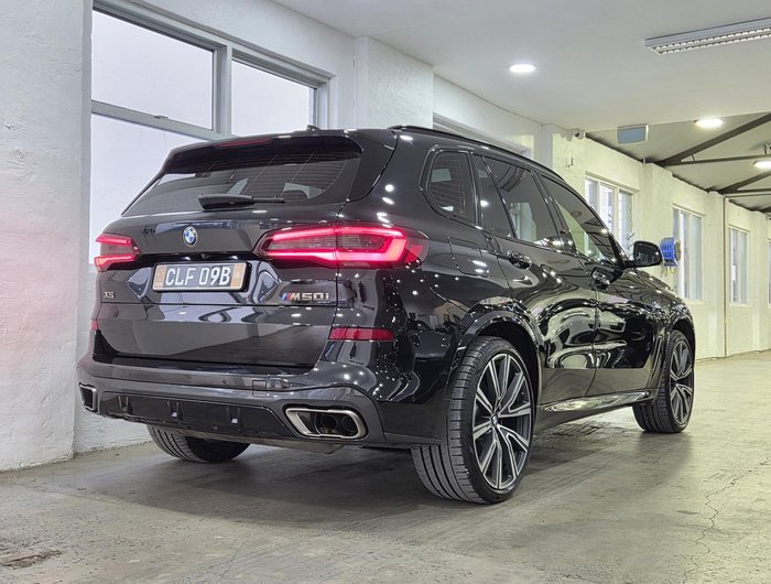 2022 BMW X5 M50i