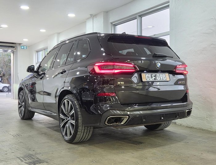 2022 BMW X5 M50i