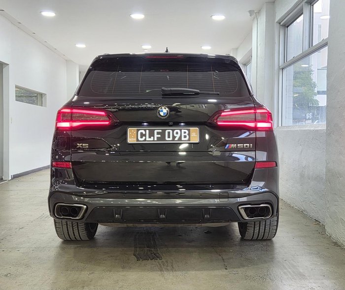 2022 BMW X5 M50i
