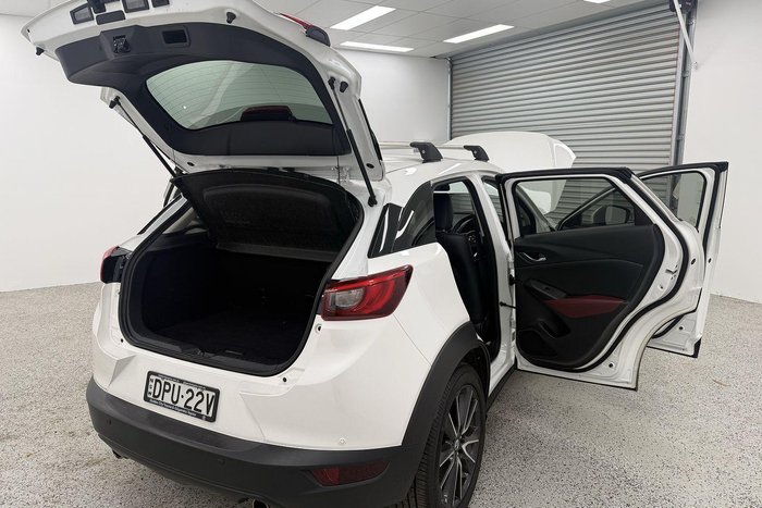2017 Mazda CX-3 sTouring DK White