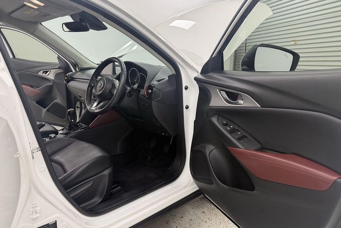 2017 Mazda CX-3 sTouring DK White