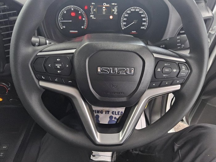 2025 Isuzu D-MAX SX MY24 4X4 Dual Range Mineral White