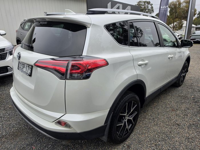 2017 Toyota RAV4 GXL