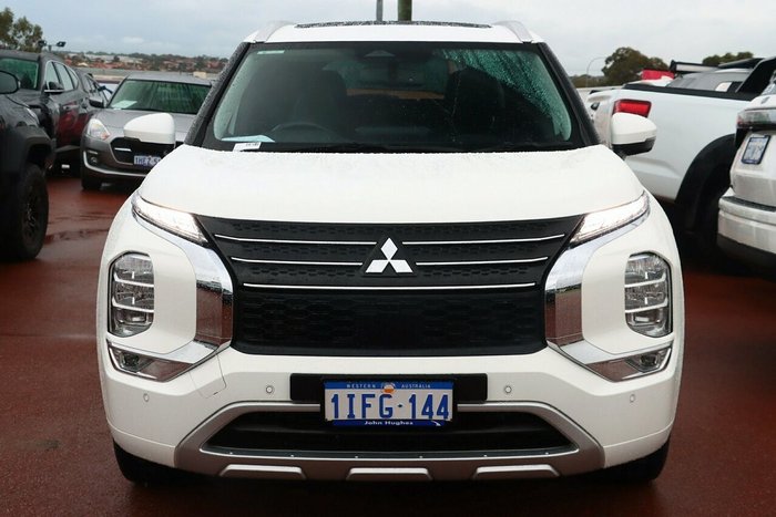 2024 Mitsubishi Outlander Exceed