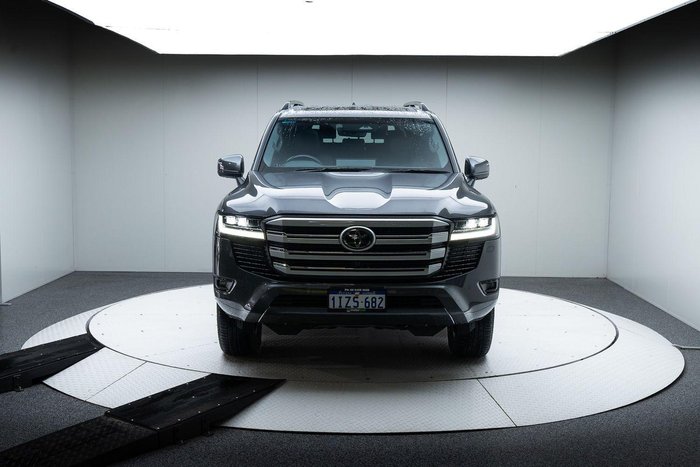 2025 Toyota Landcruiser VX