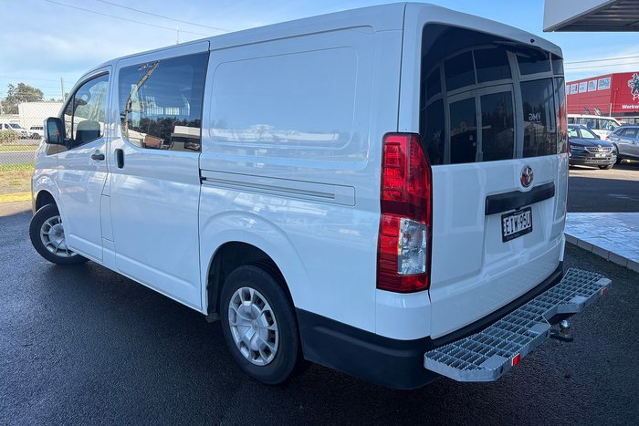 2020 Toyota Hiace