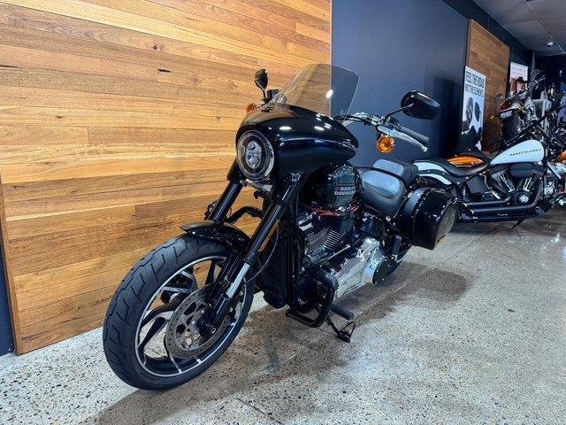 2024 Harley-Davidson Sport Glide 107 (FLSB)
