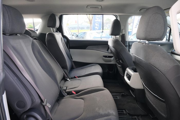 2022 Kia Carnival S