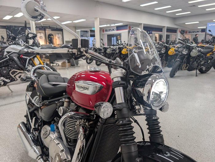2022 Triumph BONNEVILLE SPEEDMASTER Red