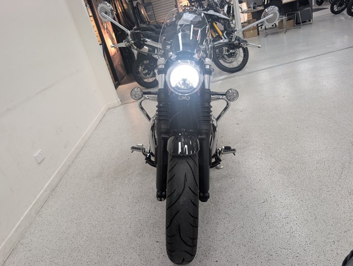 2022 Triumph BONNEVILLE SPEEDMASTER Red