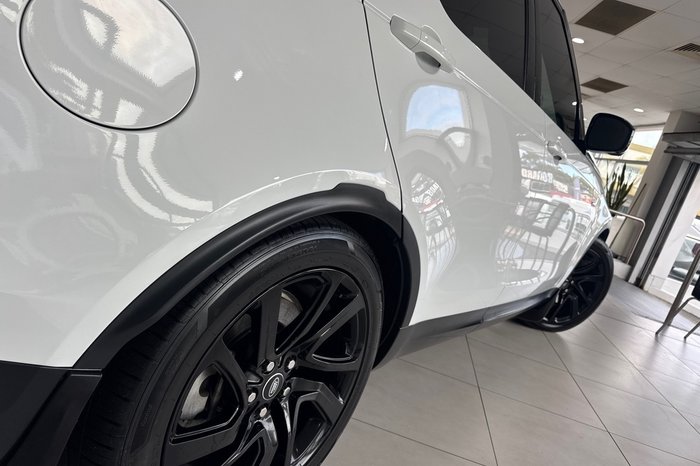 2021 Land Rover Discovery D300 SE
