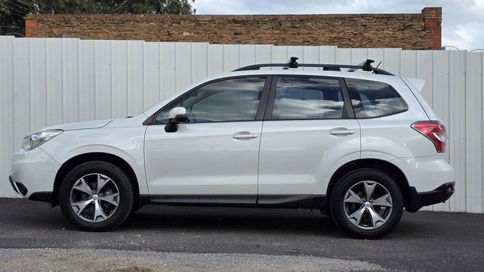 2014 Subaru Forester 2.5i Luxury