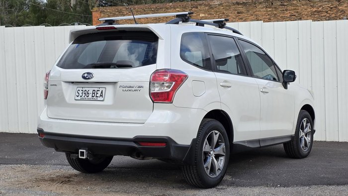 2014 Subaru Forester 2.5i Luxury