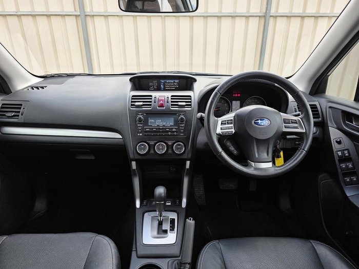 2014 Subaru Forester 2.5i Luxury