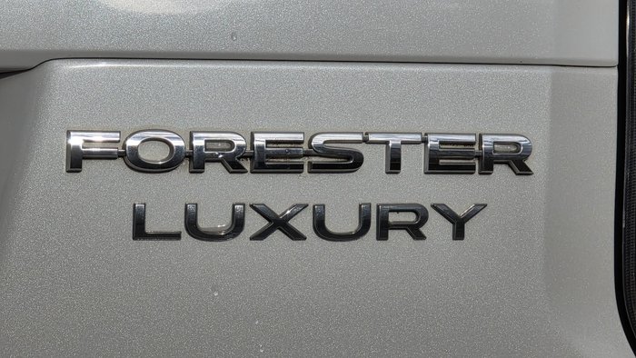 2014 Subaru Forester 2.5i Luxury