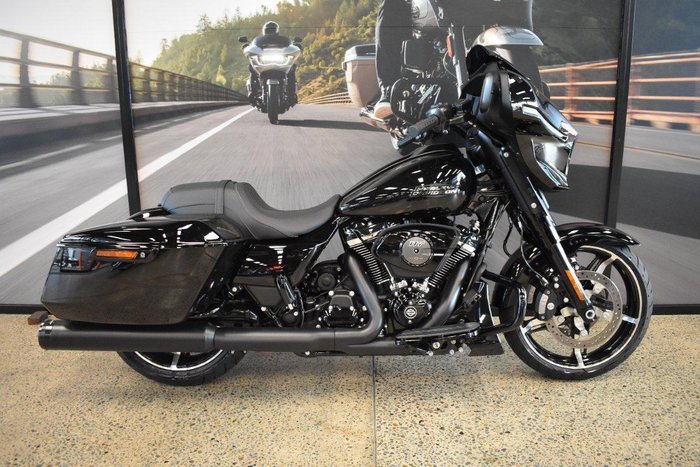 2026 Harley-Davidson Street Glide 117 (FLHX)