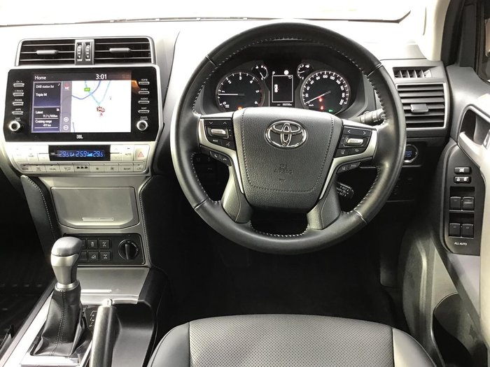 2022 Toyota Landcruiser Prado VX