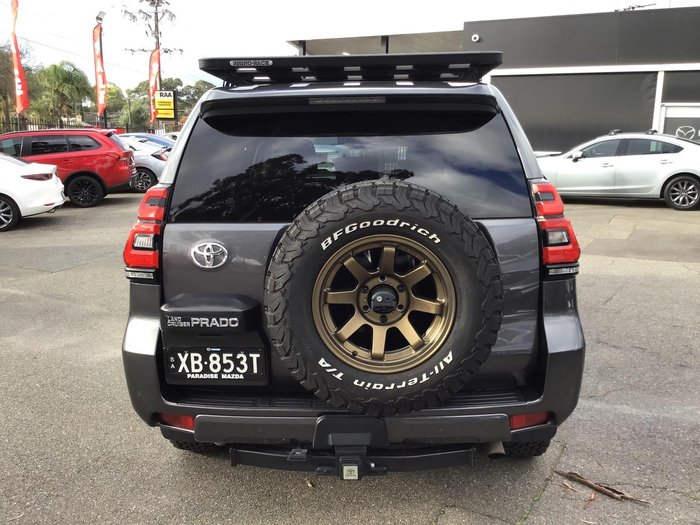 2022 Toyota Landcruiser Prado VX