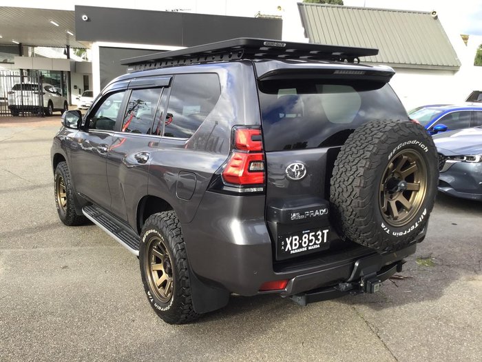 2022 Toyota Landcruiser Prado VX