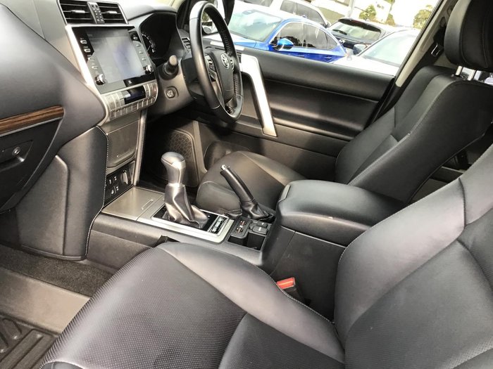 2022 Toyota Landcruiser Prado VX