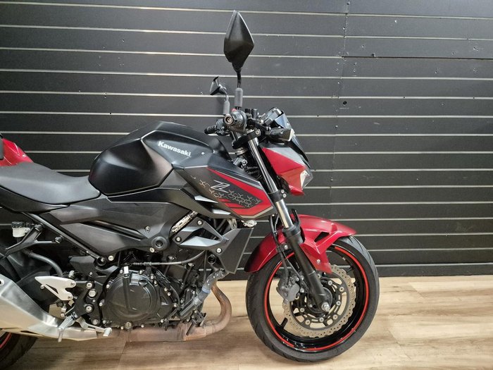 2020 Kawasaki Z400 Red